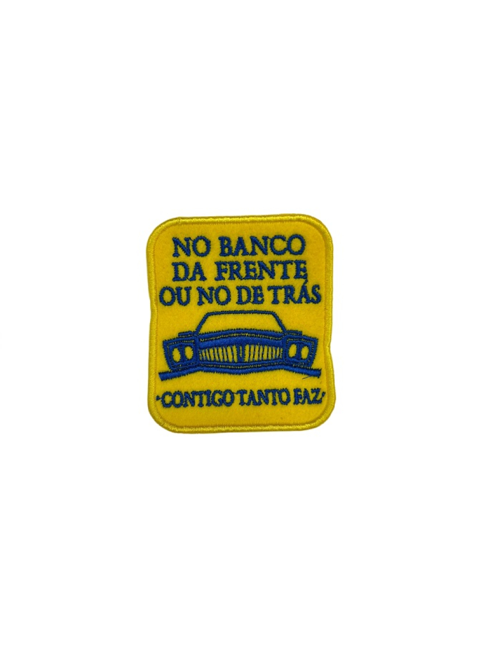 No banco da frente ou no de trás...